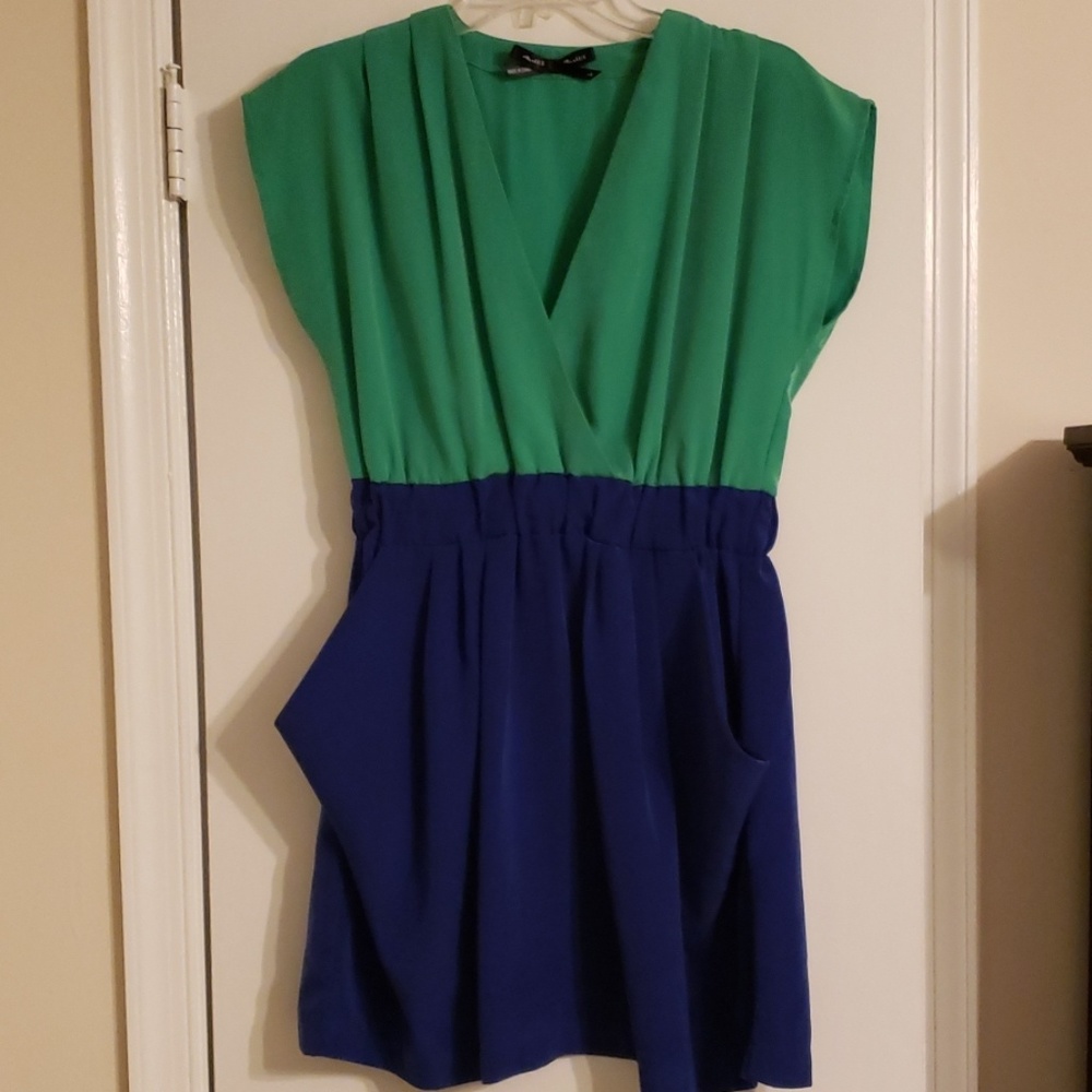 Two tone silky dress with pockets
